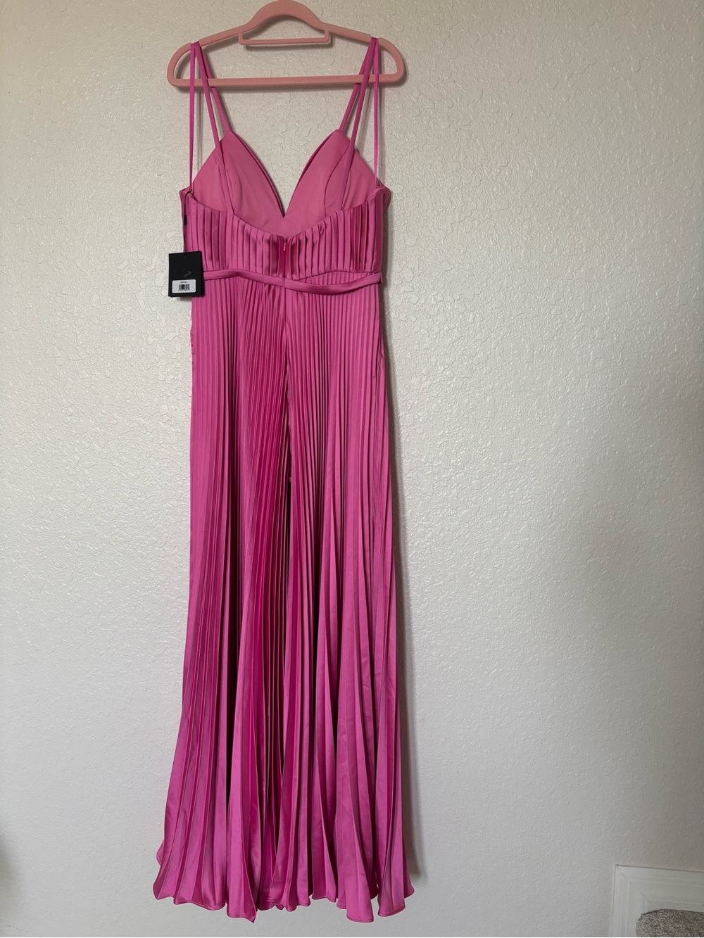Mac Duggal Pleated Plunge Neck Wide Leg Jumpsuit - Picture 10 of 16
